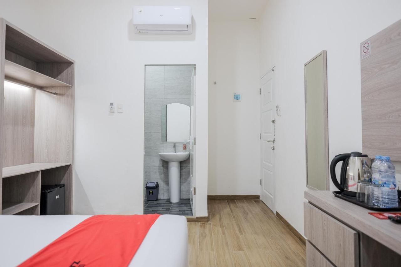 Urbanview Hotel Wayan Mansion دنباسار المظهر الخارجي الصورة